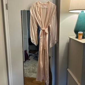 Beautiful, never worn size medium silk robe.
